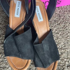 Steve Madden black shoes. Worn twice, with a wooden bottom.
